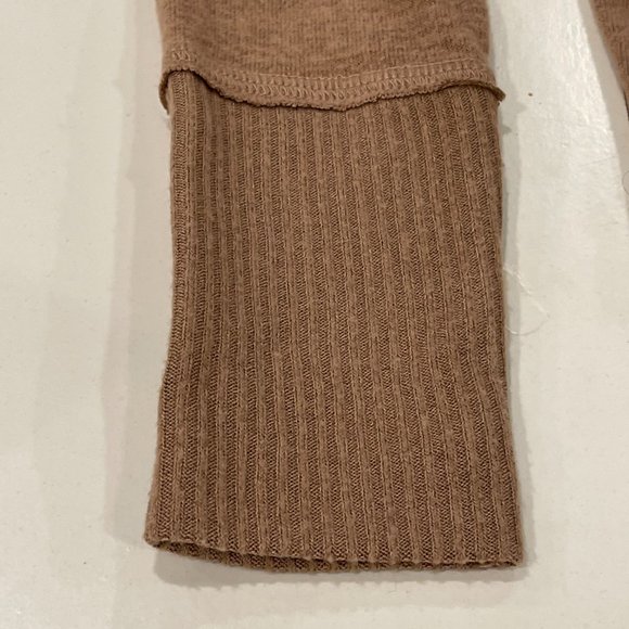 Sz: XS Abercrombie Soft & Cozy Faux Wrap Sweater - Picture 5 of 8